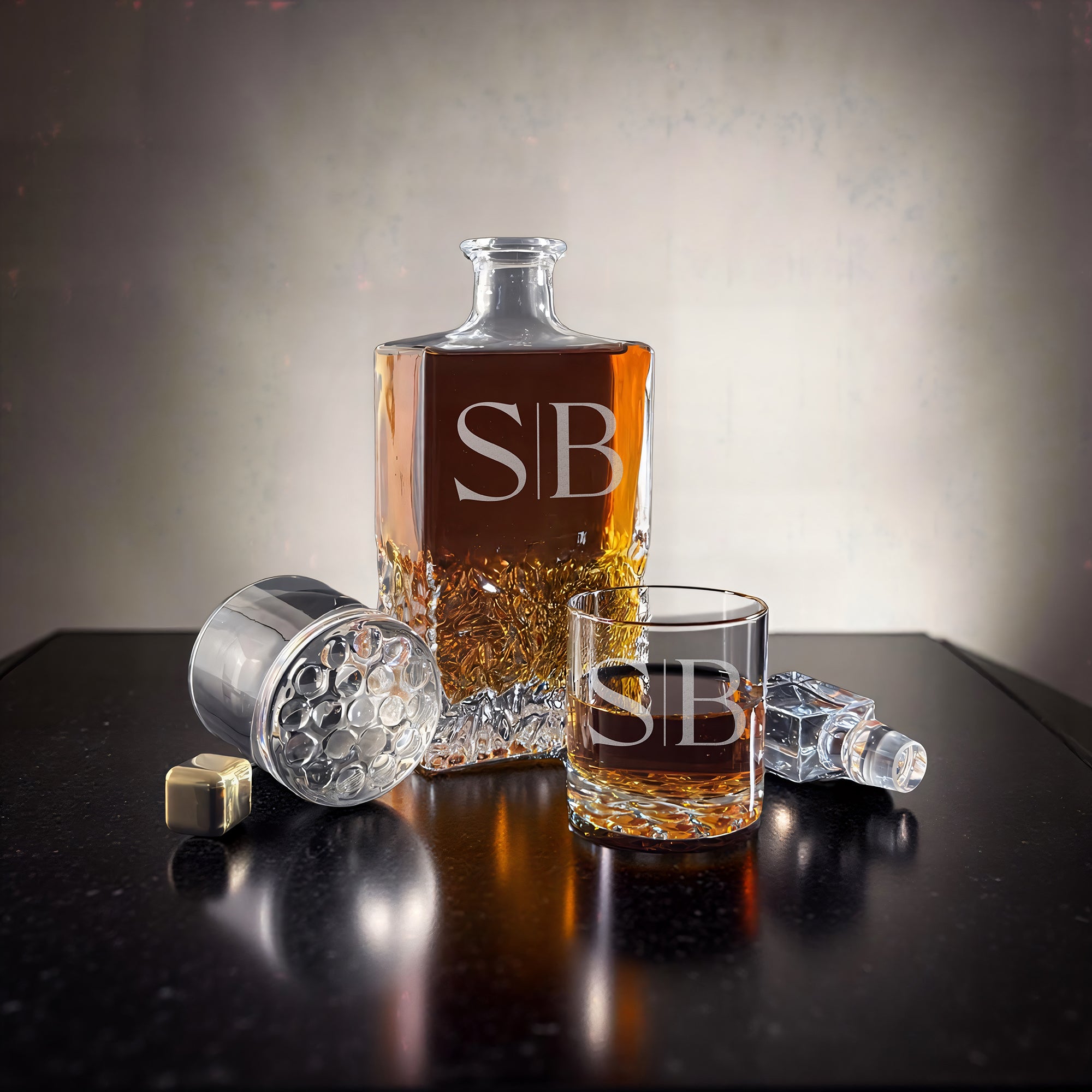 Heritage Decanter with 2 Sculpted Whiskey Glasses