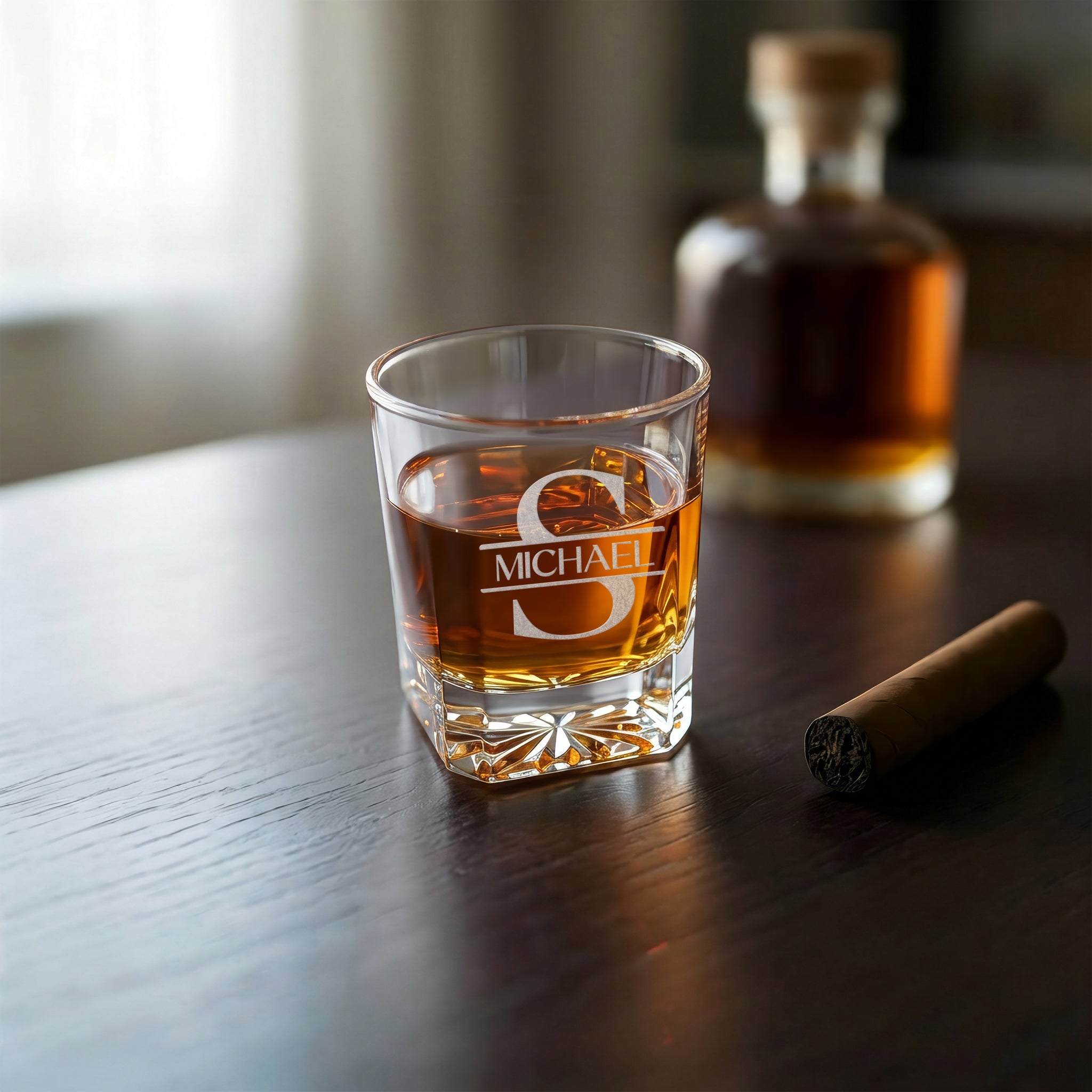 The Voyager Decanter Set with 4 Signature Square Cut Rocks Glasses